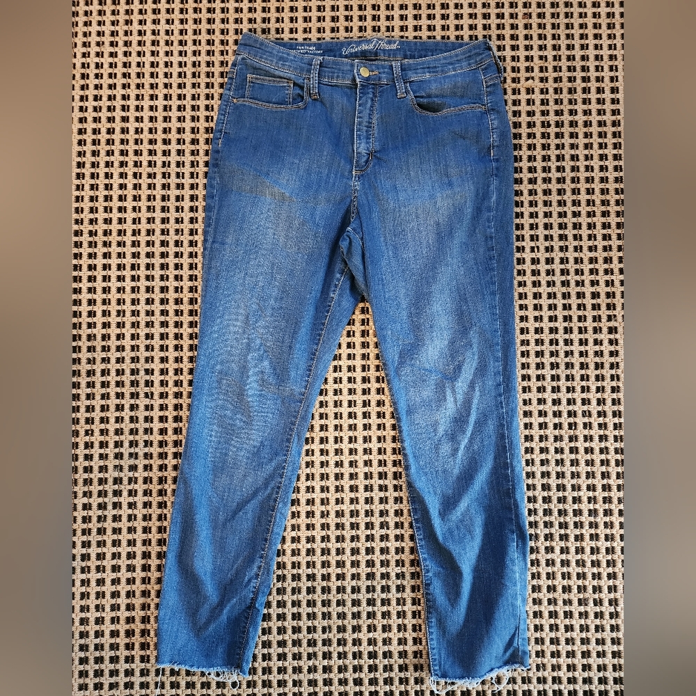 Universal Thread Jeans